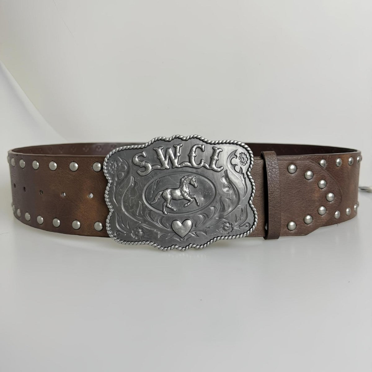 Western Style Cowboy Belt with Rivets and Vintage Buckle, Embossed Leather Belt for Jeans Fashion Pairing