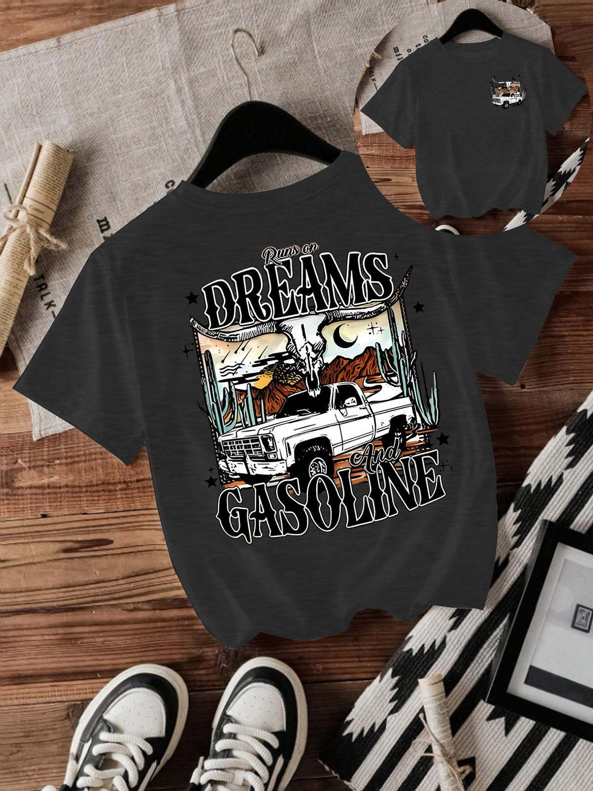 Short sleeved women's t-shirt western
